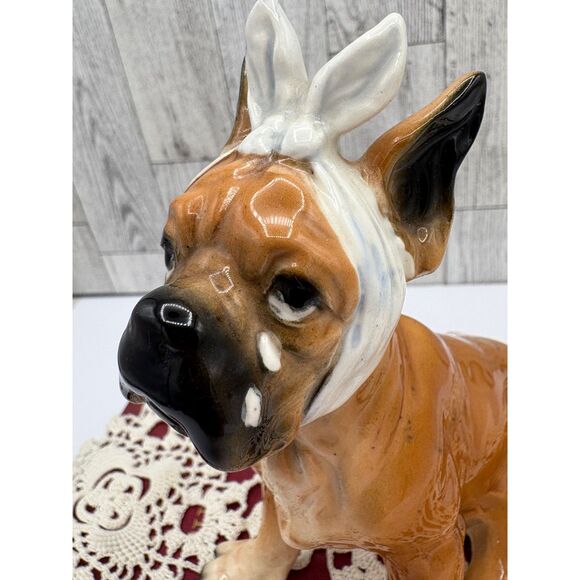 Vintage Boxer Figurine Injured Bandaged Crying Japan Porcelain - Picture 2 of 8